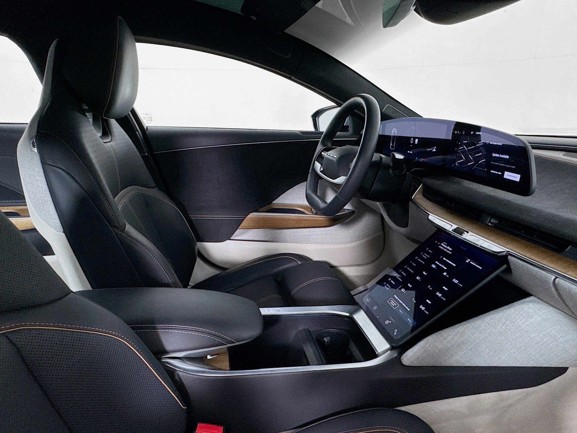 Used 2022 Lucid Air Grand Touring AWD/4WD image 25
