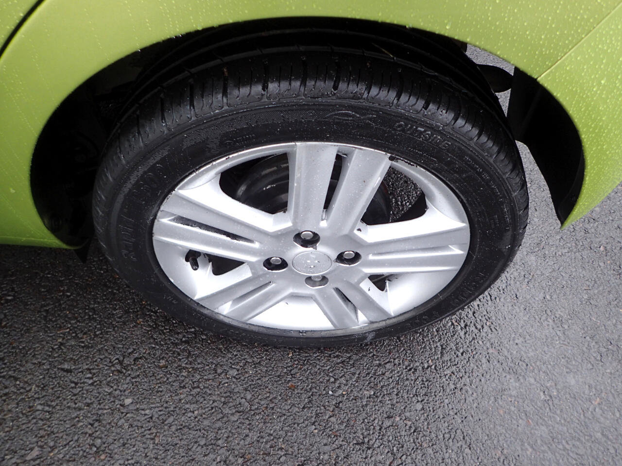 Used 2013 Chevrolet Spark LT image 23