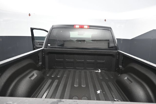 Used 2024 RAM 2500 Big Horn w/ Safety Group AWD/4WD image 36