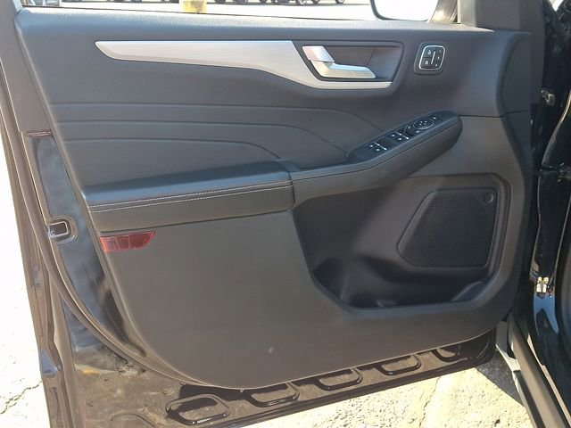 Used 2024 Ford Escape Platinum image 12
