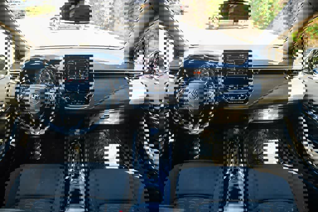 Used 2019 Toyota Corolla SE image 13