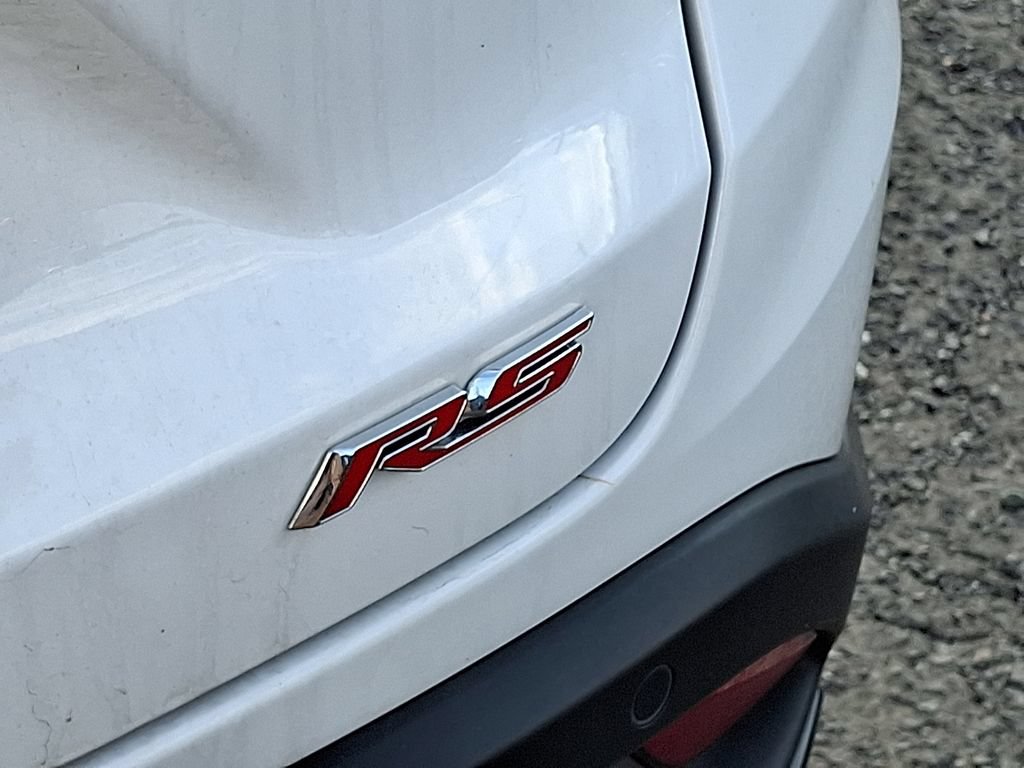 Used 2025 Chevrolet Trax RS w/ Driver Confidence Package FWD image 30