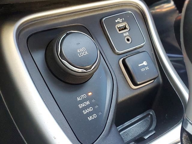 Used 2020 Jeep Compass High Altitude AWD/4WD image 23