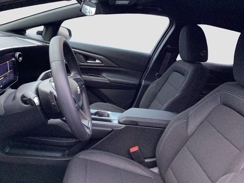 New 2026 Chevrolet Equinox EV LT image 10