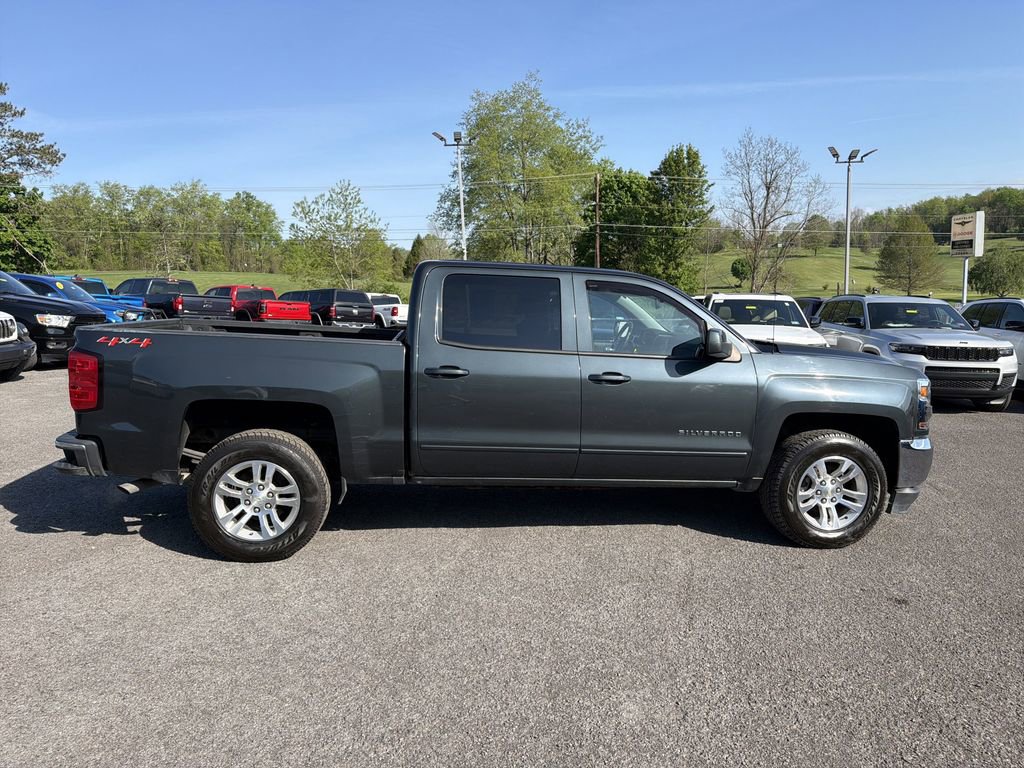Used 2018 Chevrolet Silverado 1500 LT w/ All Star Edition AWD/4WD image 3