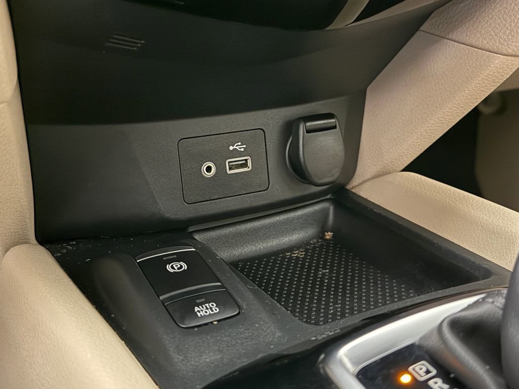 Used 2019 Nissan Rogue SV w/ Premium Package FWD image 26