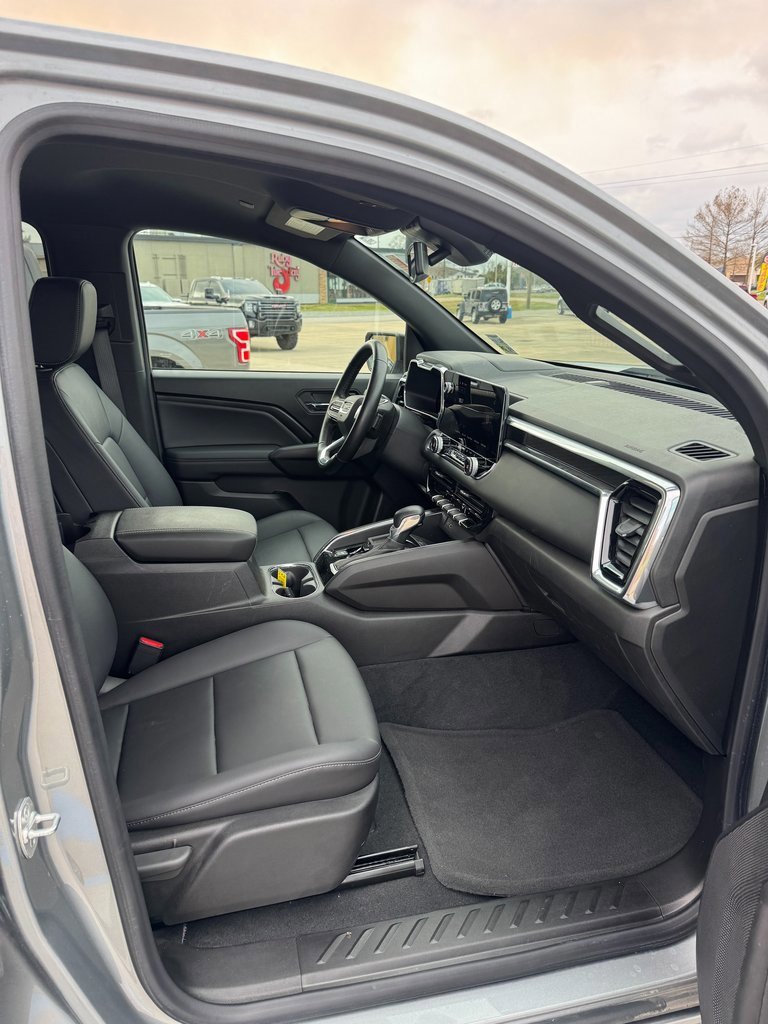 Used 2024 GMC Canyon Elevation w/ Elevation Premium Package image 9