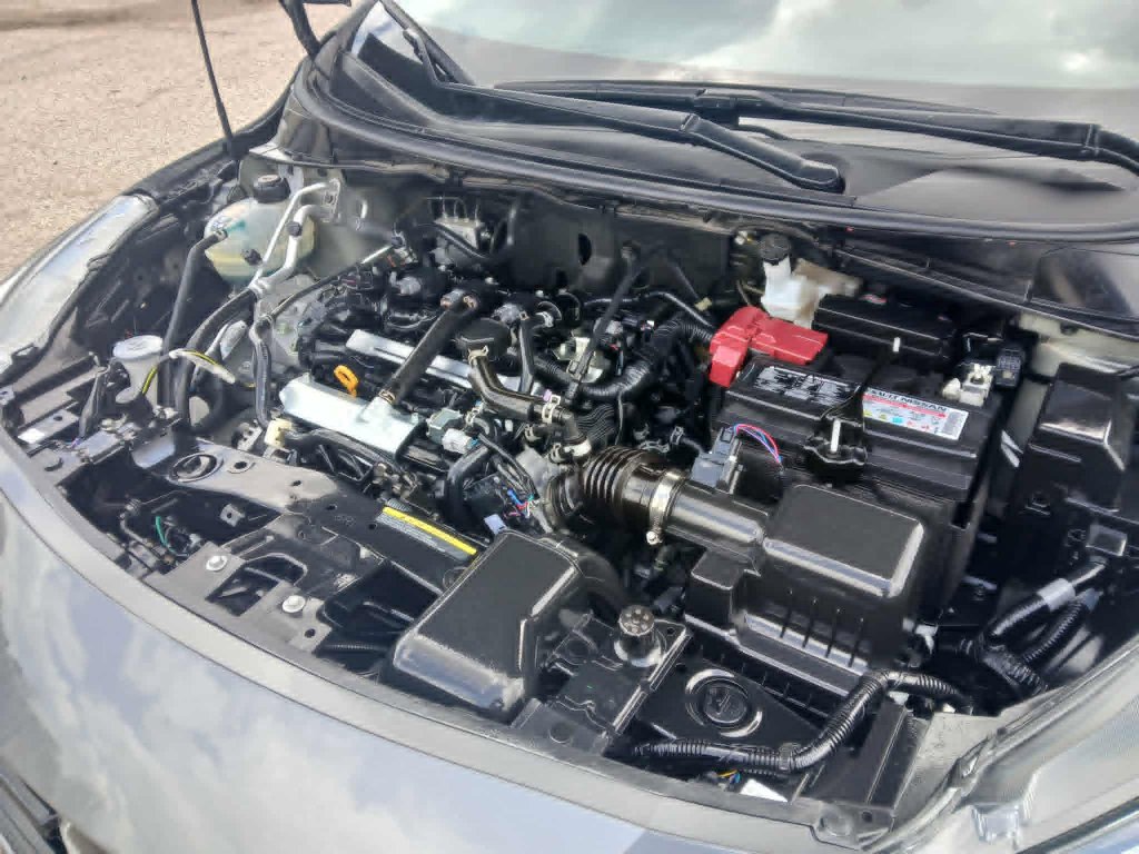Used 2025 Nissan Versa S w/ Trunk Package FWD image 18