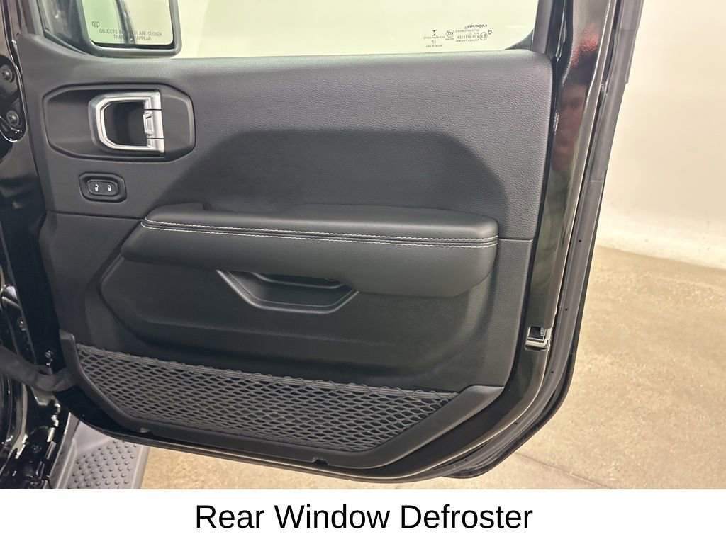 Used 2023 Jeep Wrangler Unlimited Sahara w/ Cold Weather Group image 20