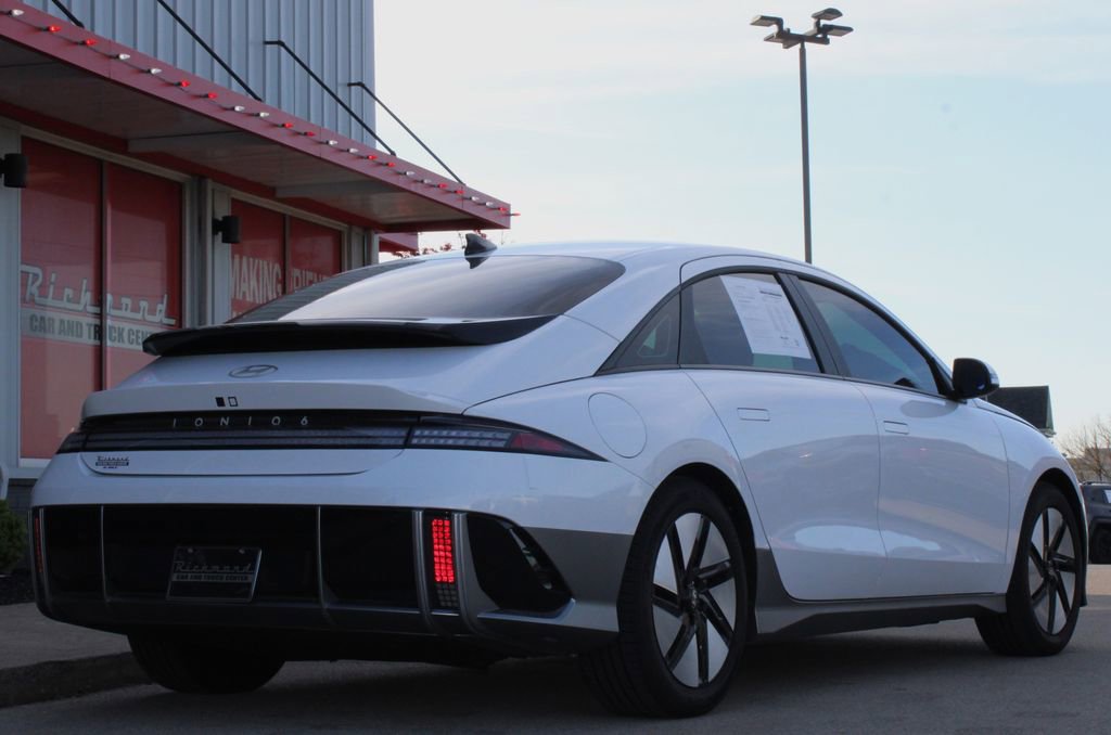 Used 2024 Hyundai Ioniq 6 SE image 4