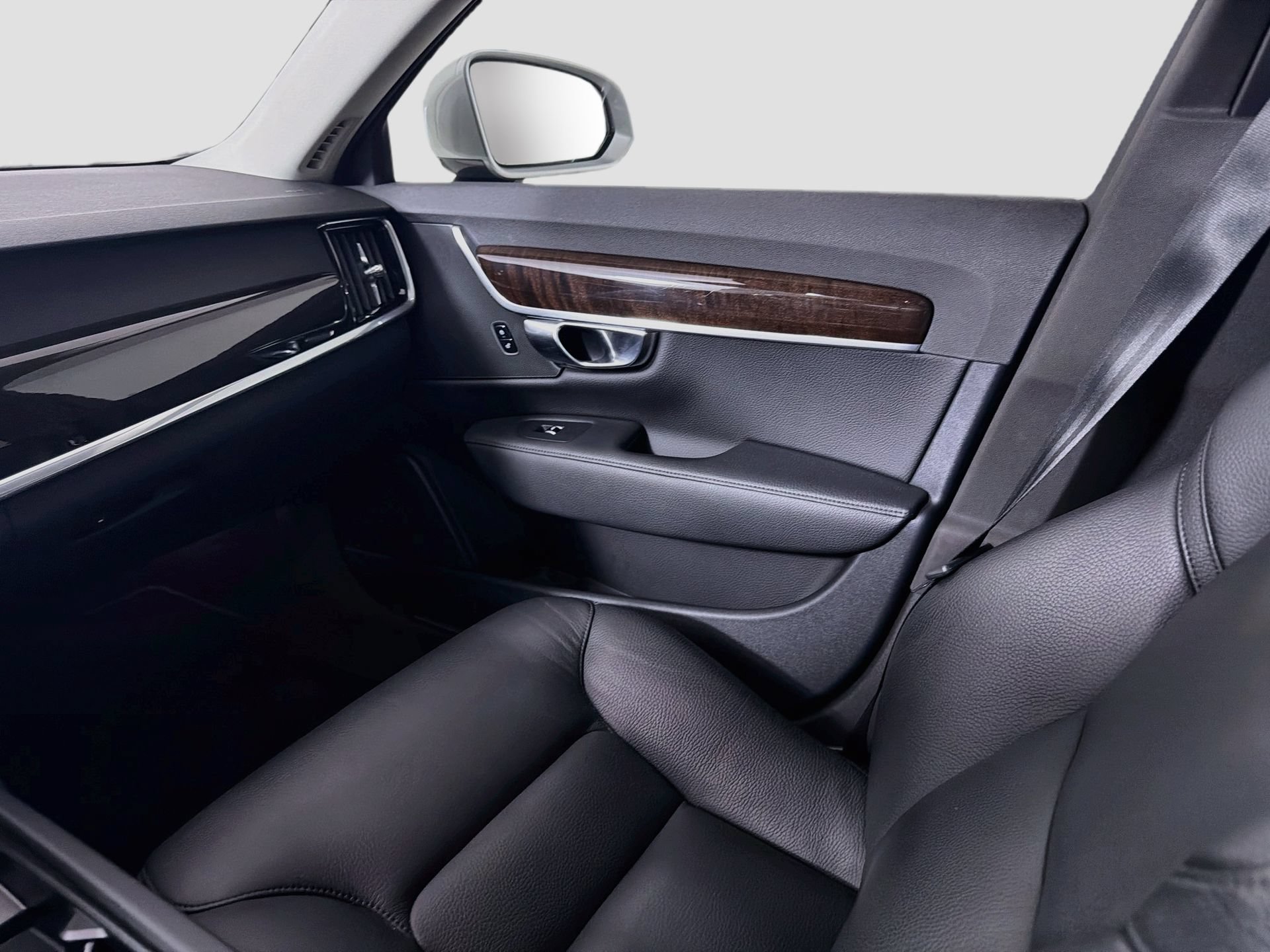 Used 2018 Volvo S90 T5 Momentum w/ Convenience Package FWD image 24