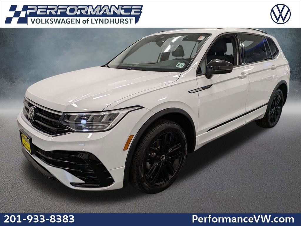 Used 2022 Volkswagen Tiguan SE R-Line image 1
