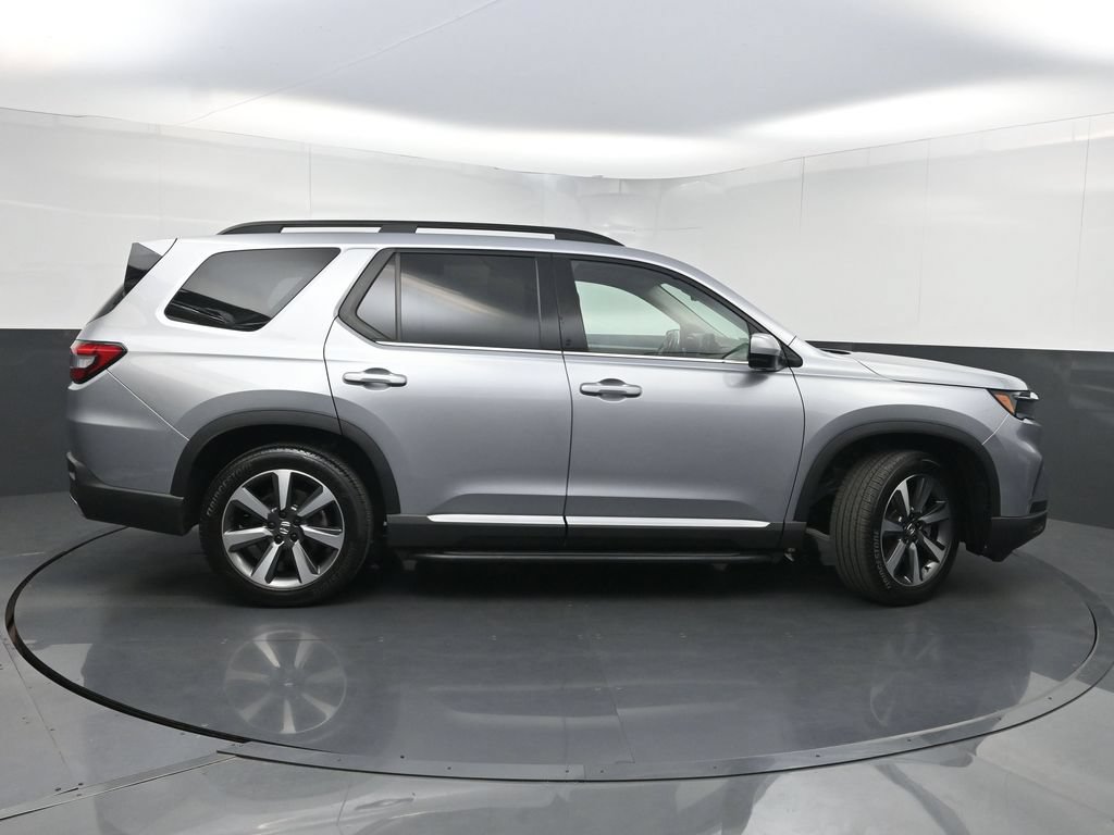 Used 2024 Honda Pilot Elite image 46