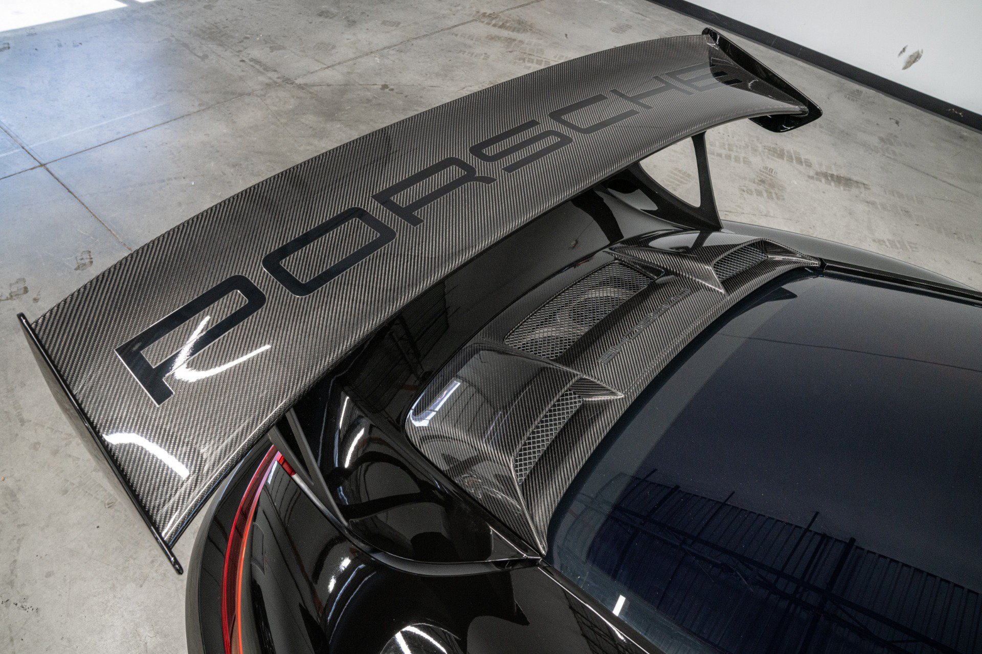 Used 2018 Porsche 911 GT2 RS RWD image 35
