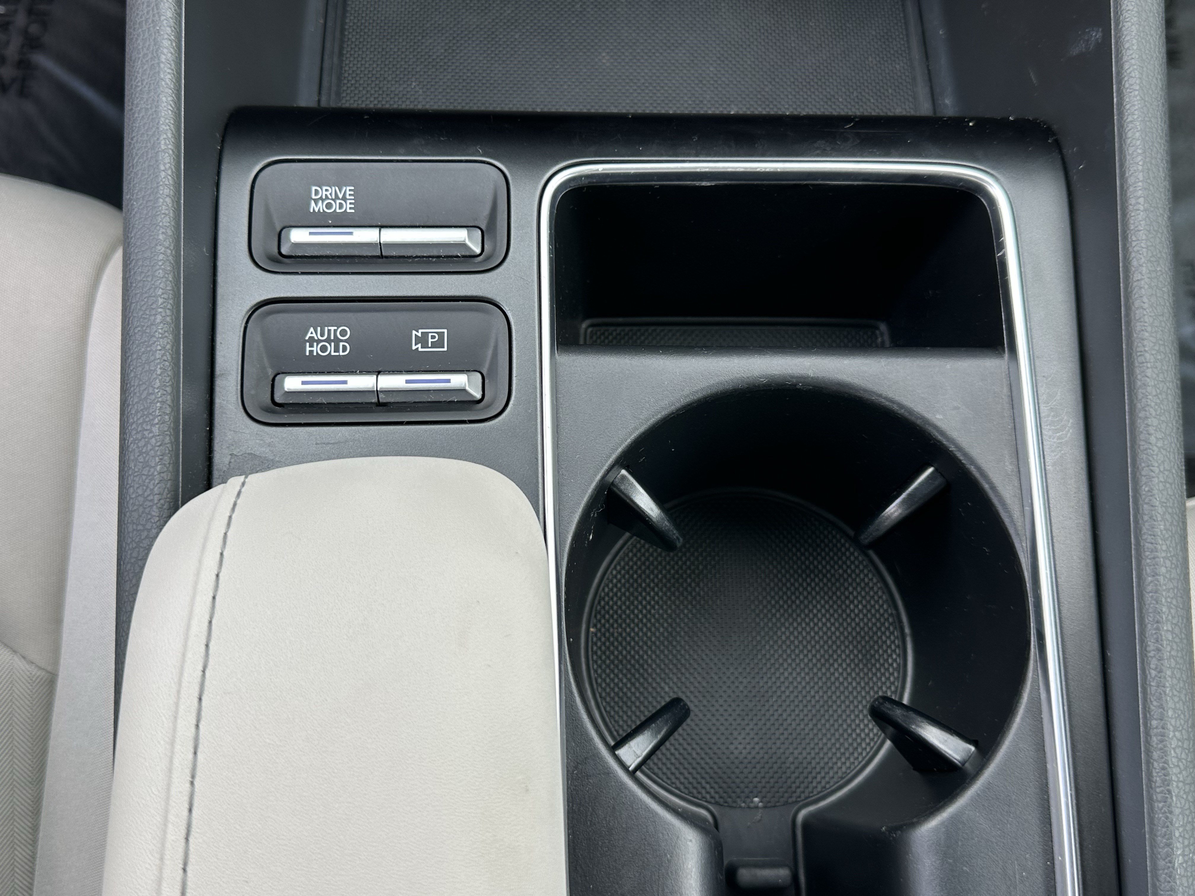Used 2025 Hyundai Sonata SEL FWD image 32