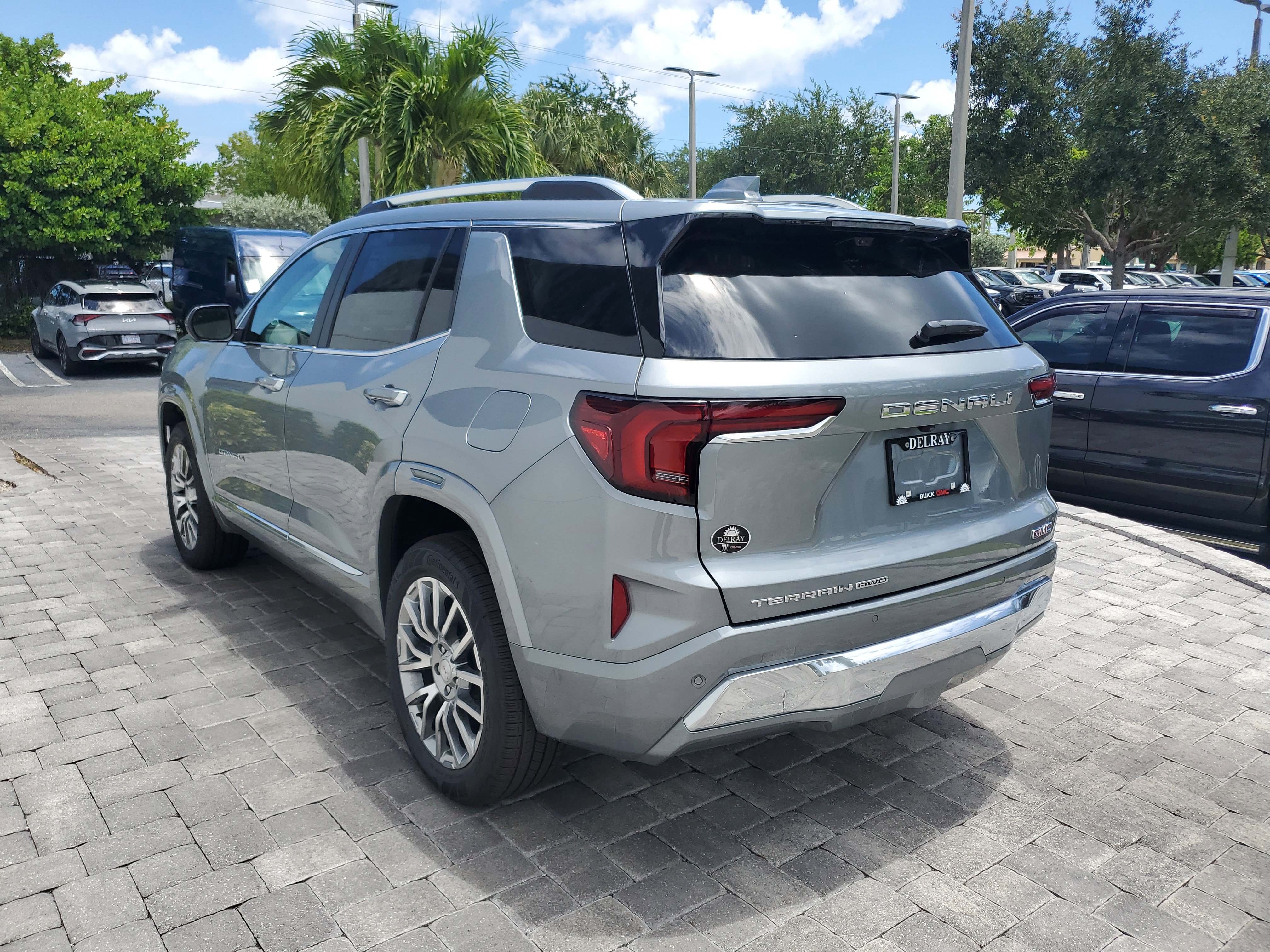 New 2026 GMC Terrain Denali AWD/4WD image 4