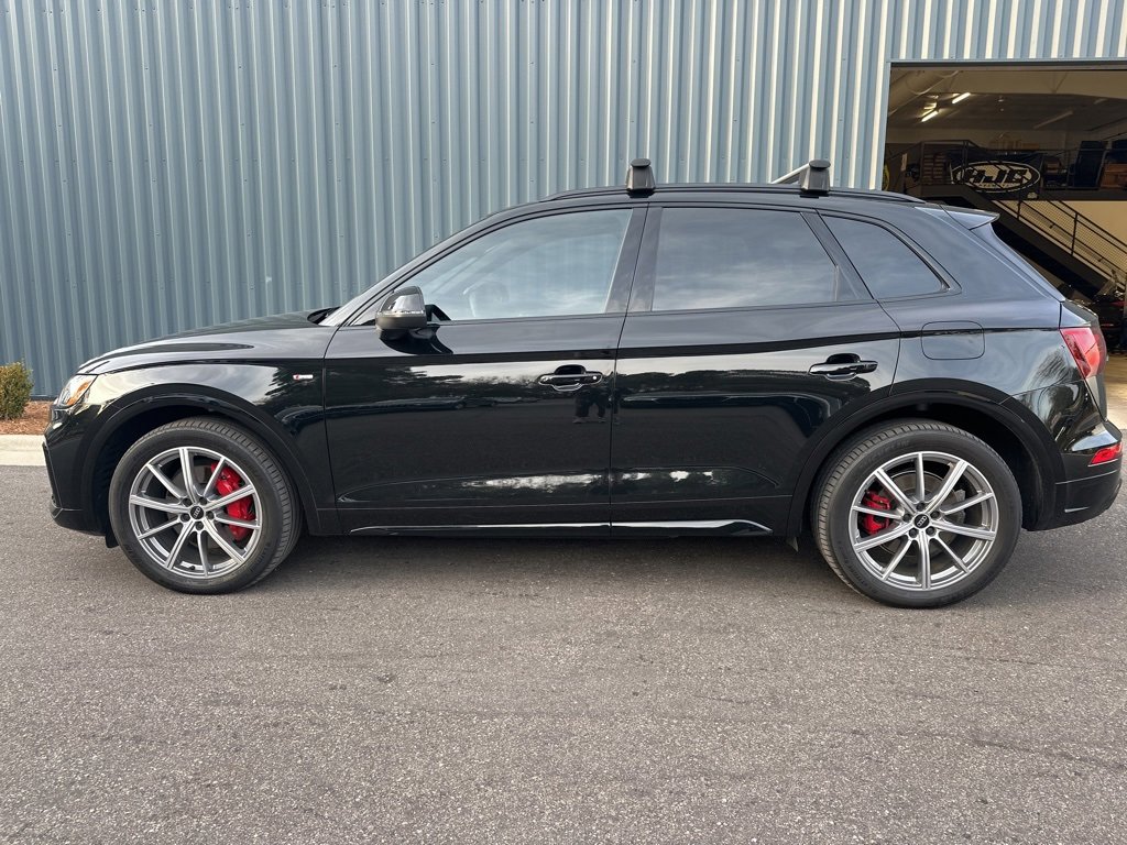 Used 2024 Audi Q5 e Premium Plus w/ Premium Plus Package image 7