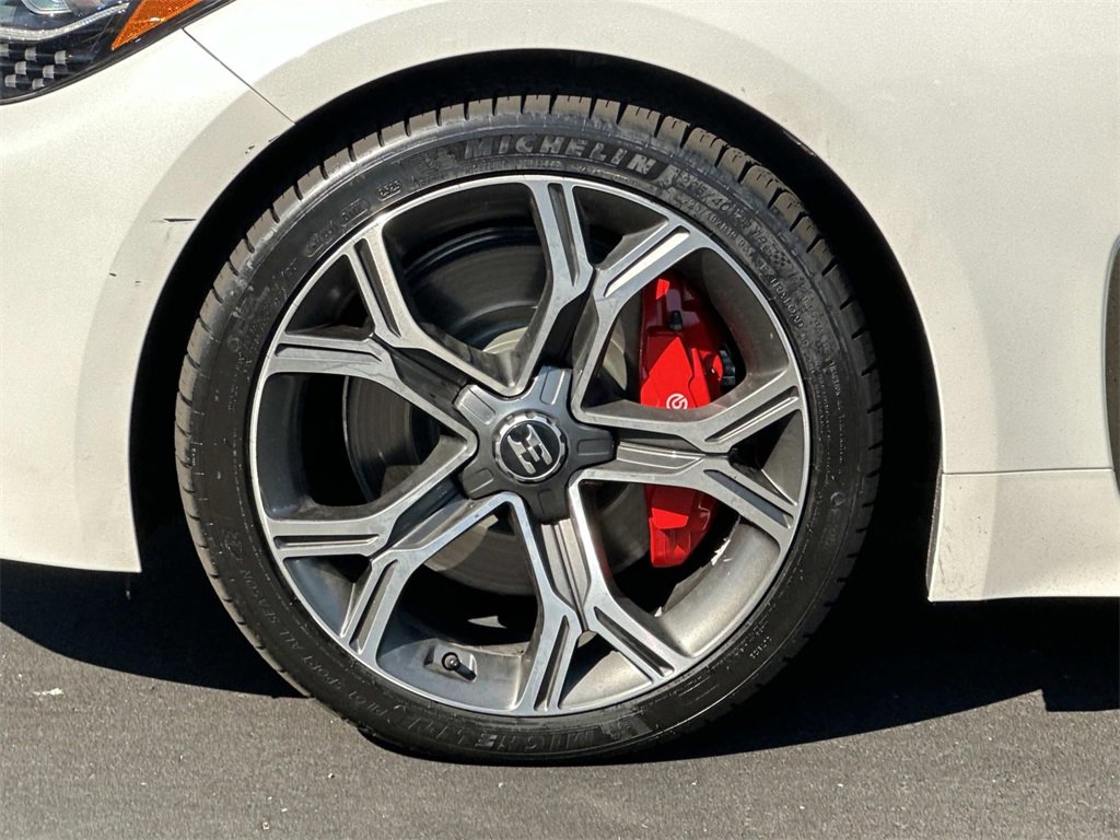 Used 2021 Kia Stinger GT2 image 9
