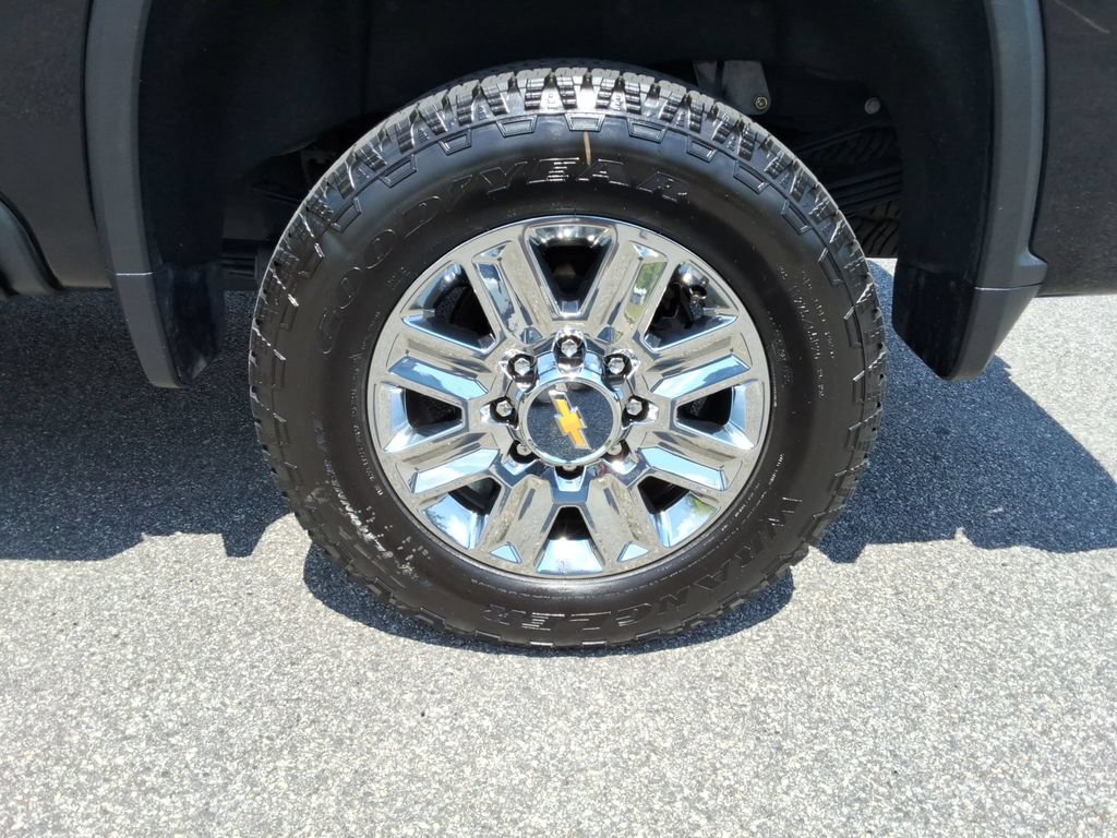 Certified 2022 Chevrolet Silverado 3500 High Country AWD/4WD image 14