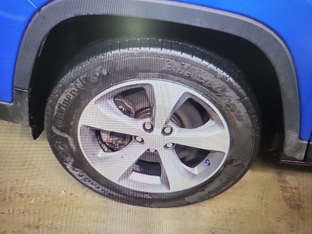 Used 2022 Jeep Cherokee Limited AWD/4WD image 17