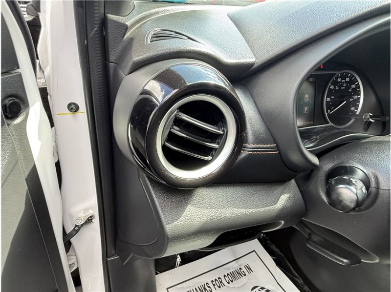 Used 2020 Nissan Kicks SR w/ SR Premium Package image 34