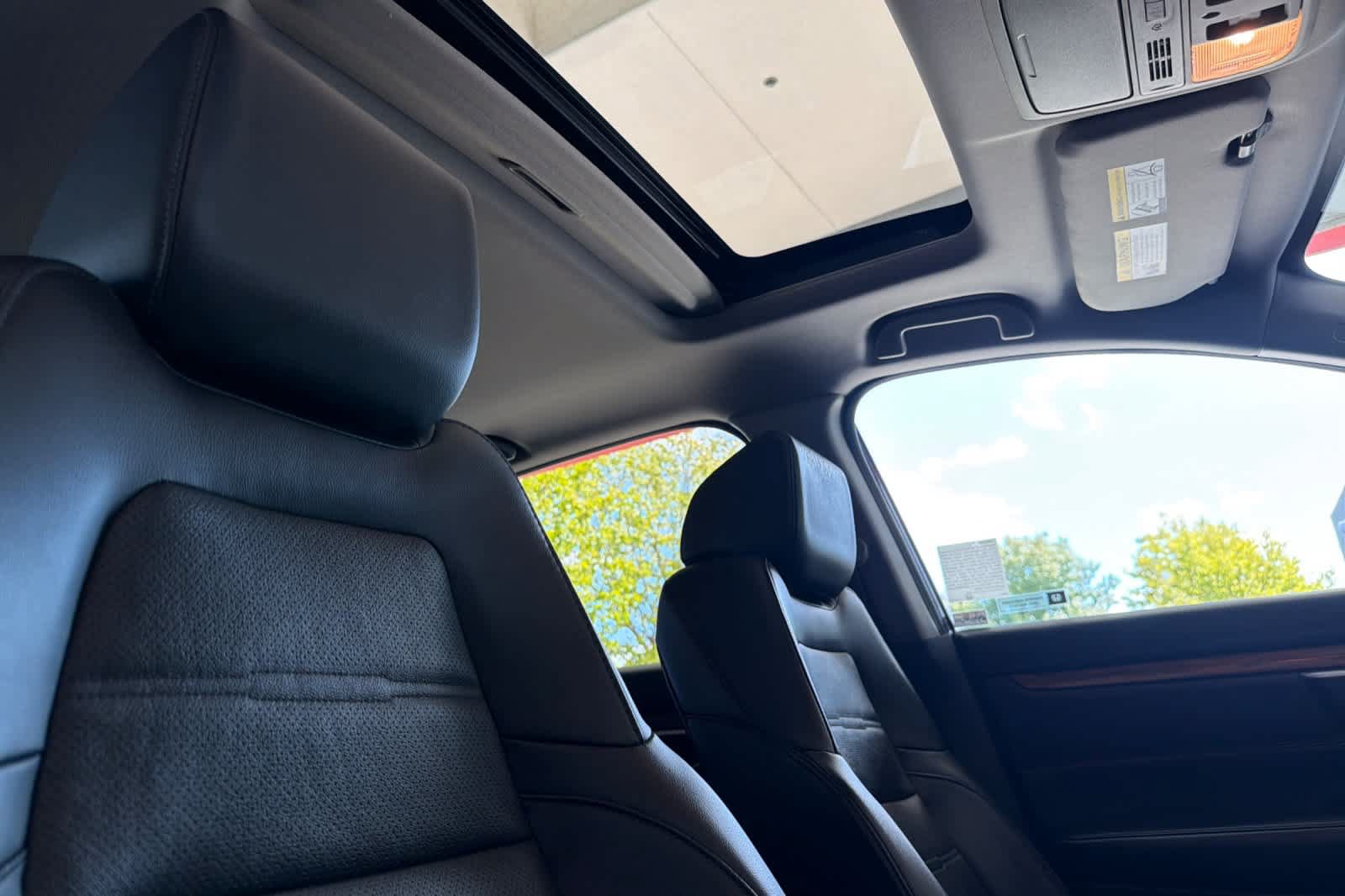 Used 2018 Honda CR-V Touring image 18
