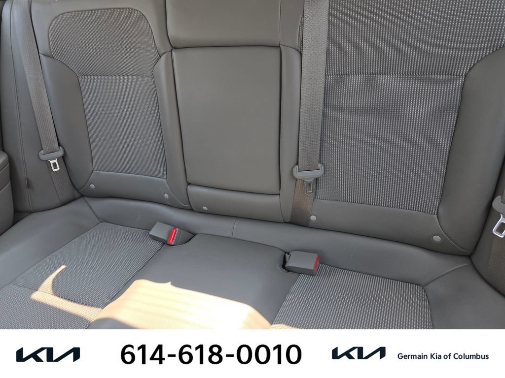 Used 2016 Chevrolet Malibu LT FWD image 19