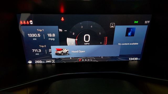 Used 2024 GMC Canyon AT4 w/ AT4 Premium Package image 15