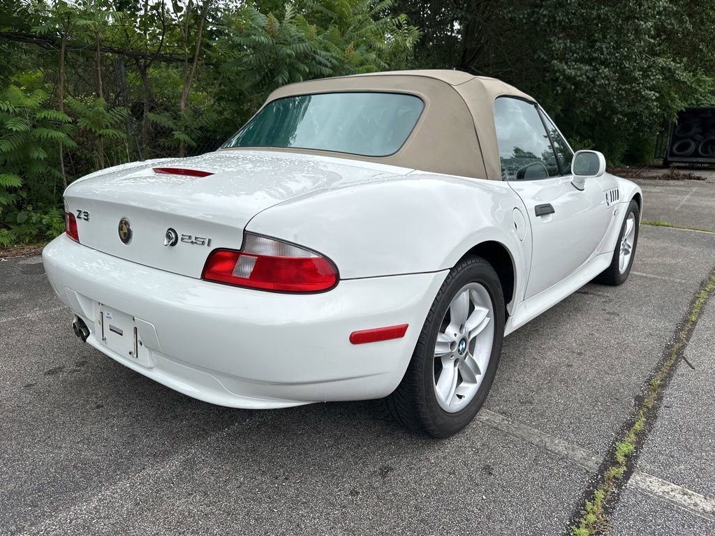 Used 2001 BMW Z3 2.5i RWD image 3