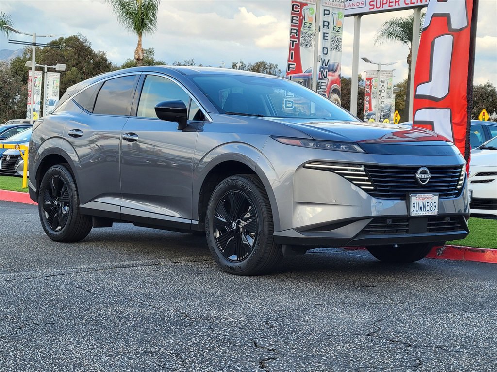 Certified 2025 Nissan Murano SV image 31