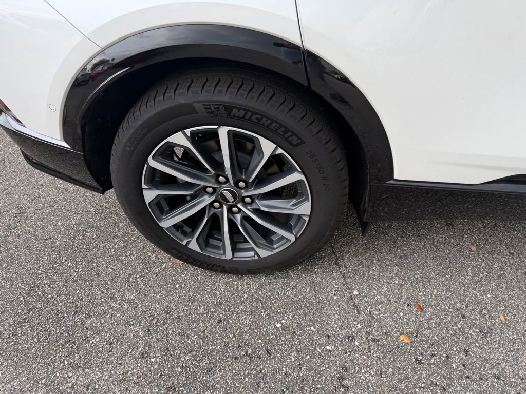 Used 2024 Cadillac Lyriq Sport image 5