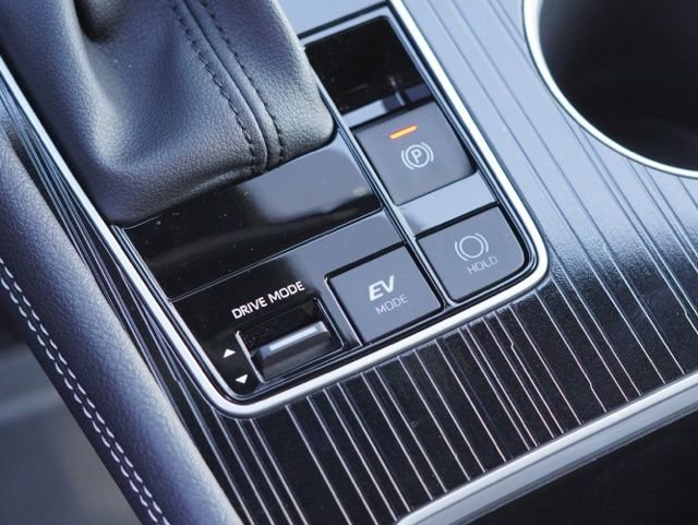 Certified 2026 Toyota Sienna XSE image 31