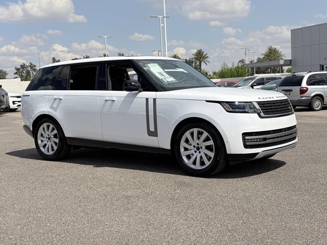 New 2026 Land Rover Range Rover Long Wheelbase SE AWD/4WD image 4