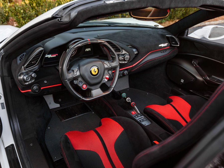 Used 2020 Ferrari 488 Pista Spider image 15