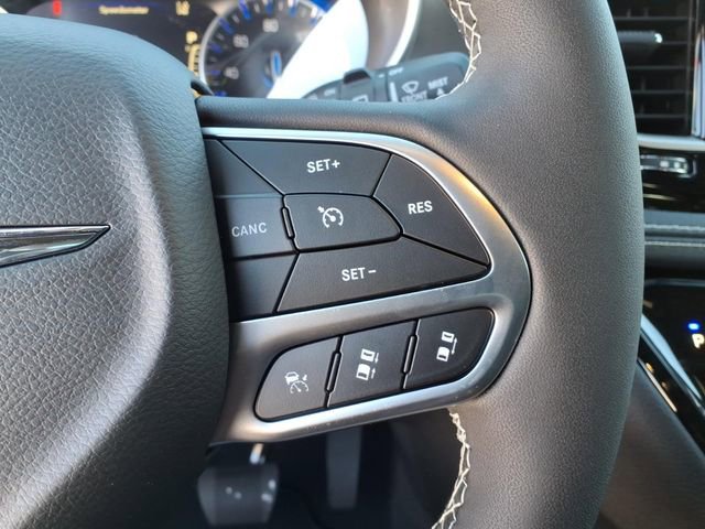 New 2026 Chrysler Pacifica Select image 20