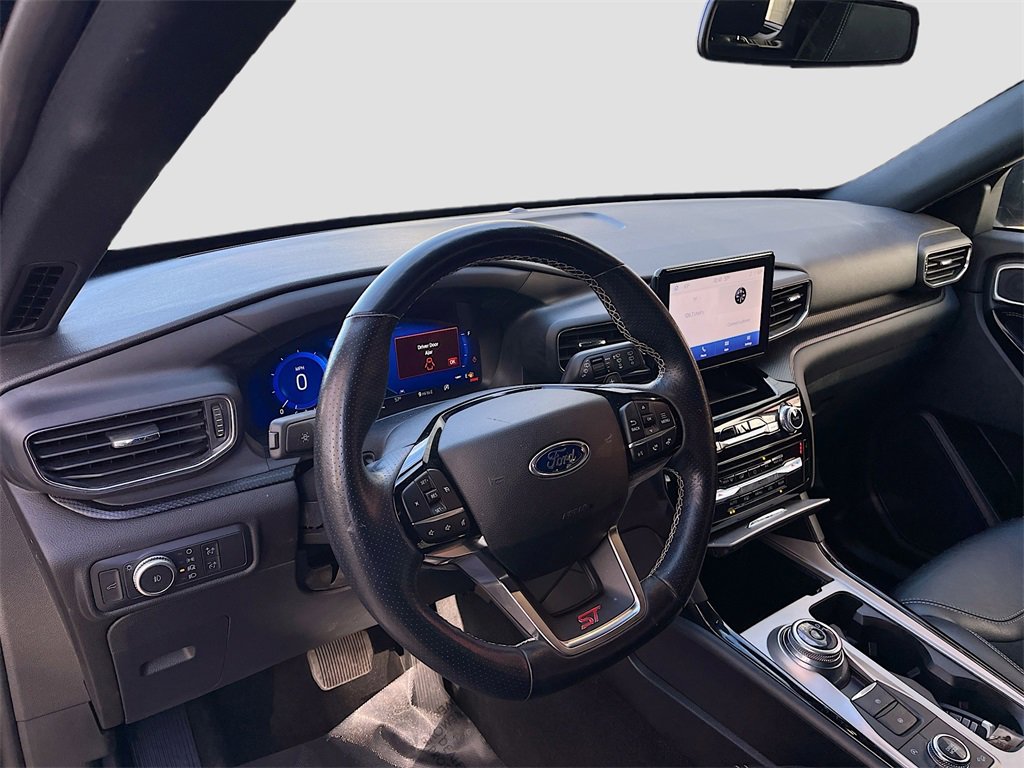 Used 2022 Ford Explorer ST image 9