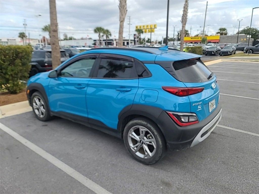 Used 2023 Hyundai Kona SEL w/ Winter Weather Package image 21