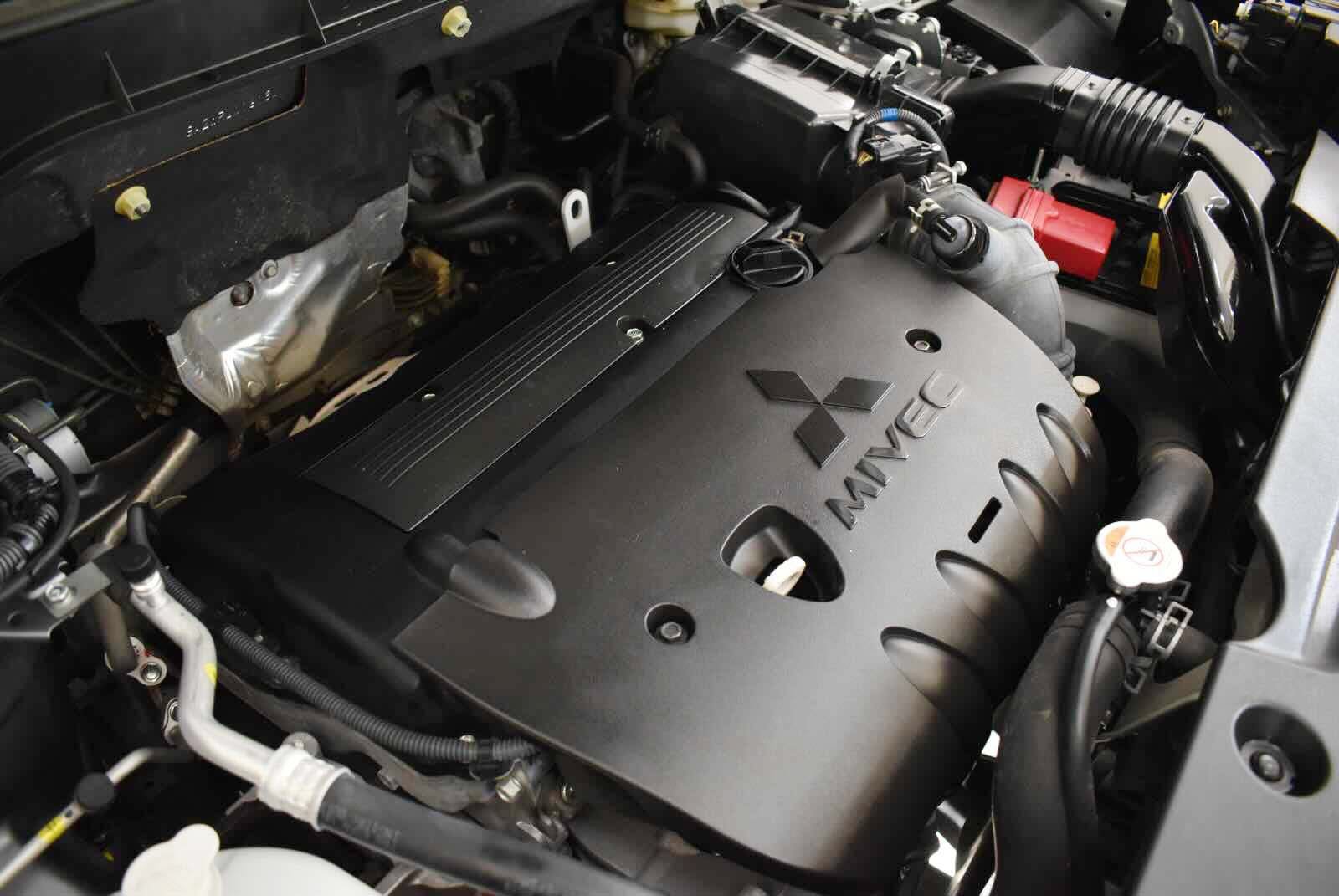 Used 2024 Mitsubishi Outlander Sport LE AWD/4WD image 35