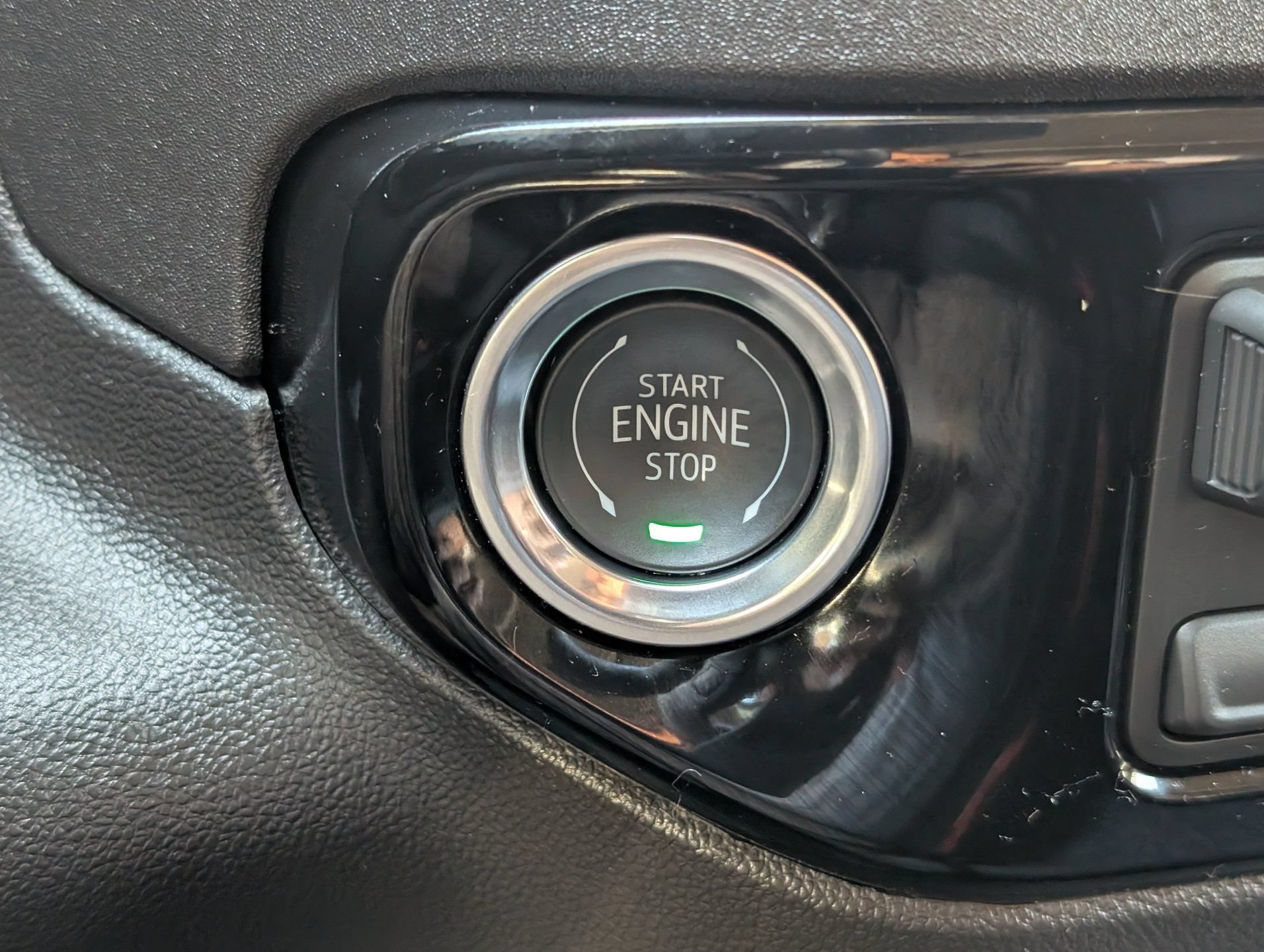 Used 2026 Chevrolet Silverado 1500 LT AWD/4WD image 21