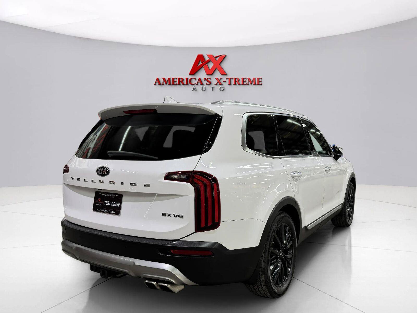 Used 2021 Kia Telluride SX w/ Towing Package FWD image 8