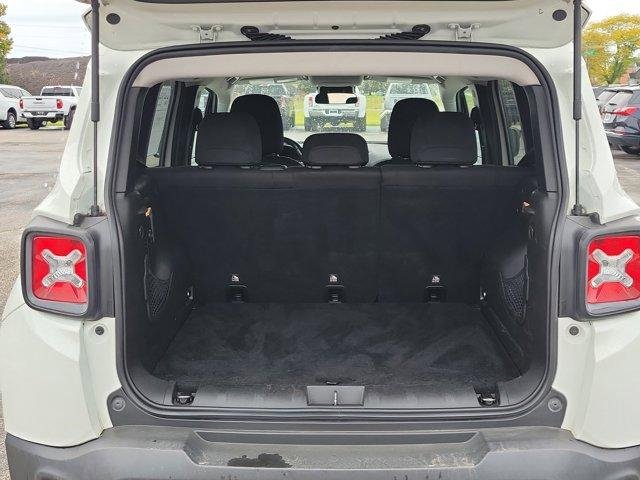 Used 2017 Jeep Renegade Trailhawk image 10