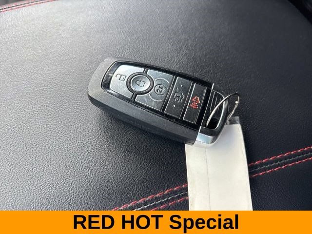 Used 2025 Ford Explorer ST-Line w/ ST-Line Street Pack AWD/4WD image 52