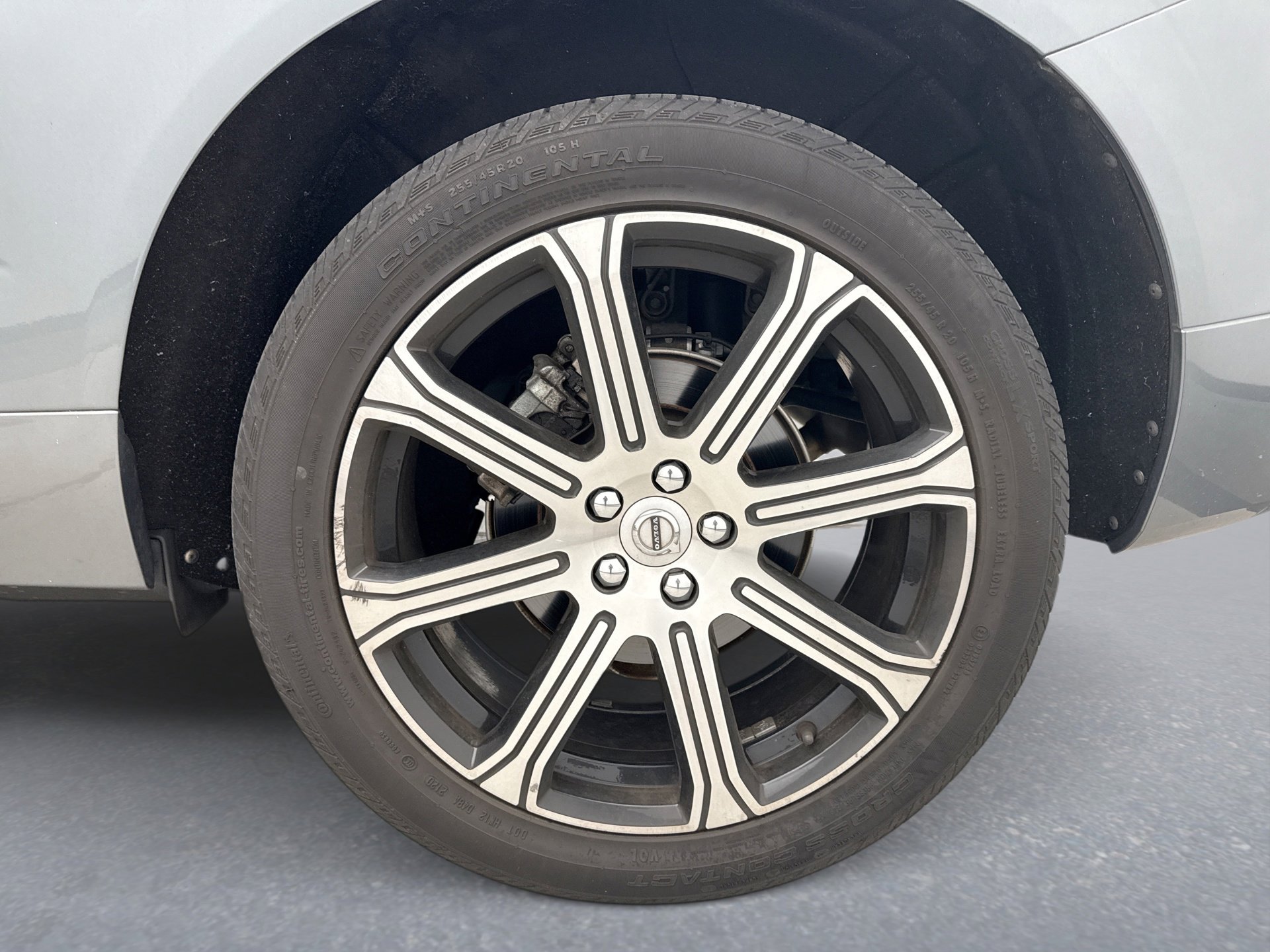 Used 2021 Volvo XC60 T5 Inscription w/ Protection Package Premier image 13