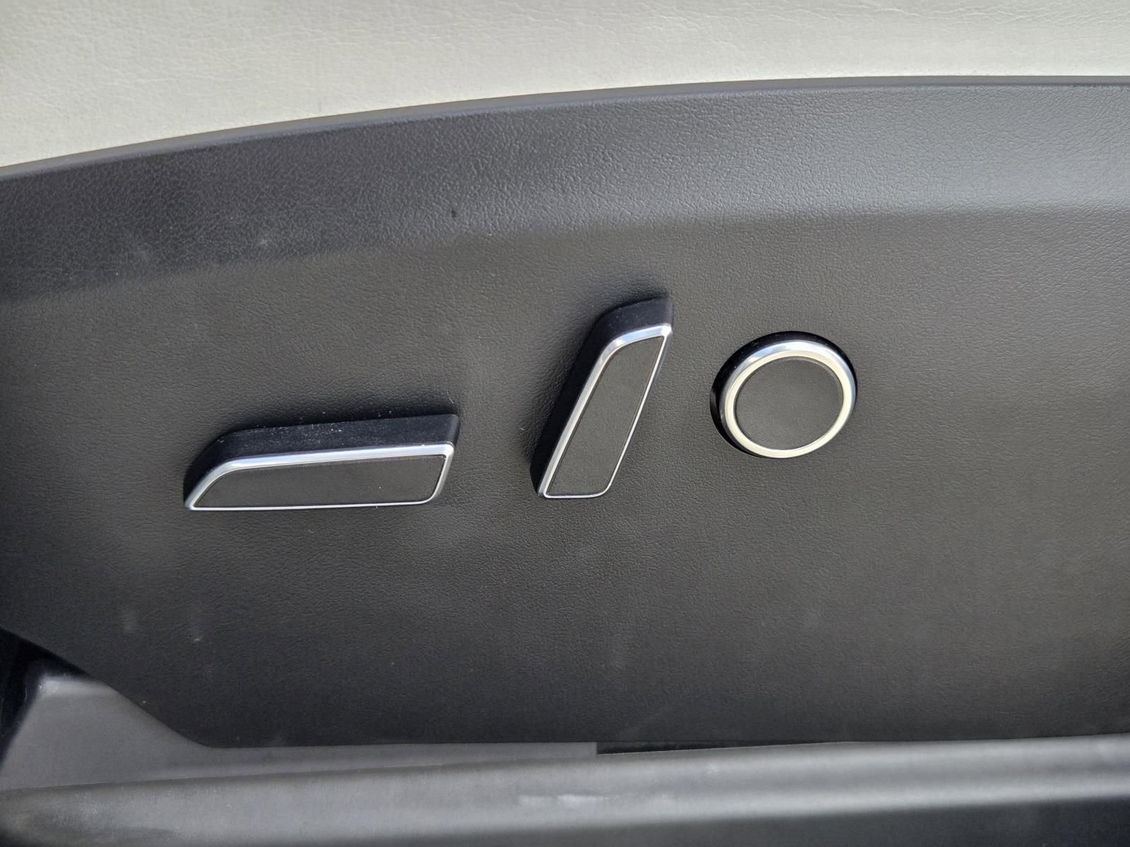 Used 2023 Tesla Model X Plaid AWD/4WD image 21