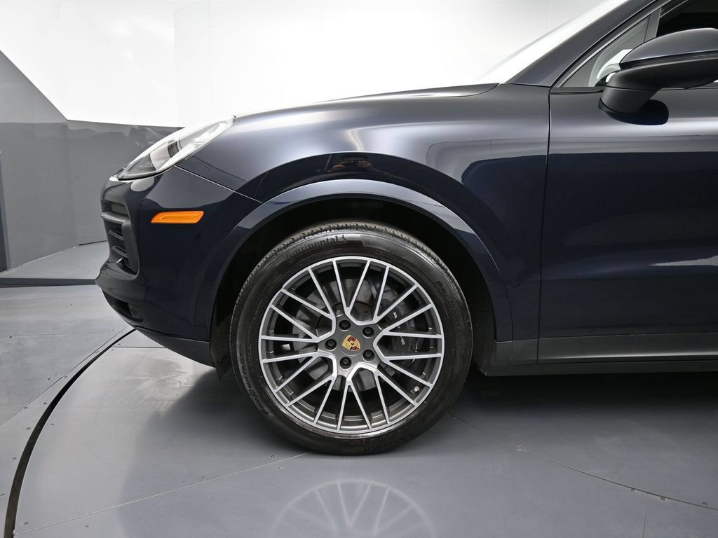 Certified 2022 Porsche Cayenne AWD/4WD image 12