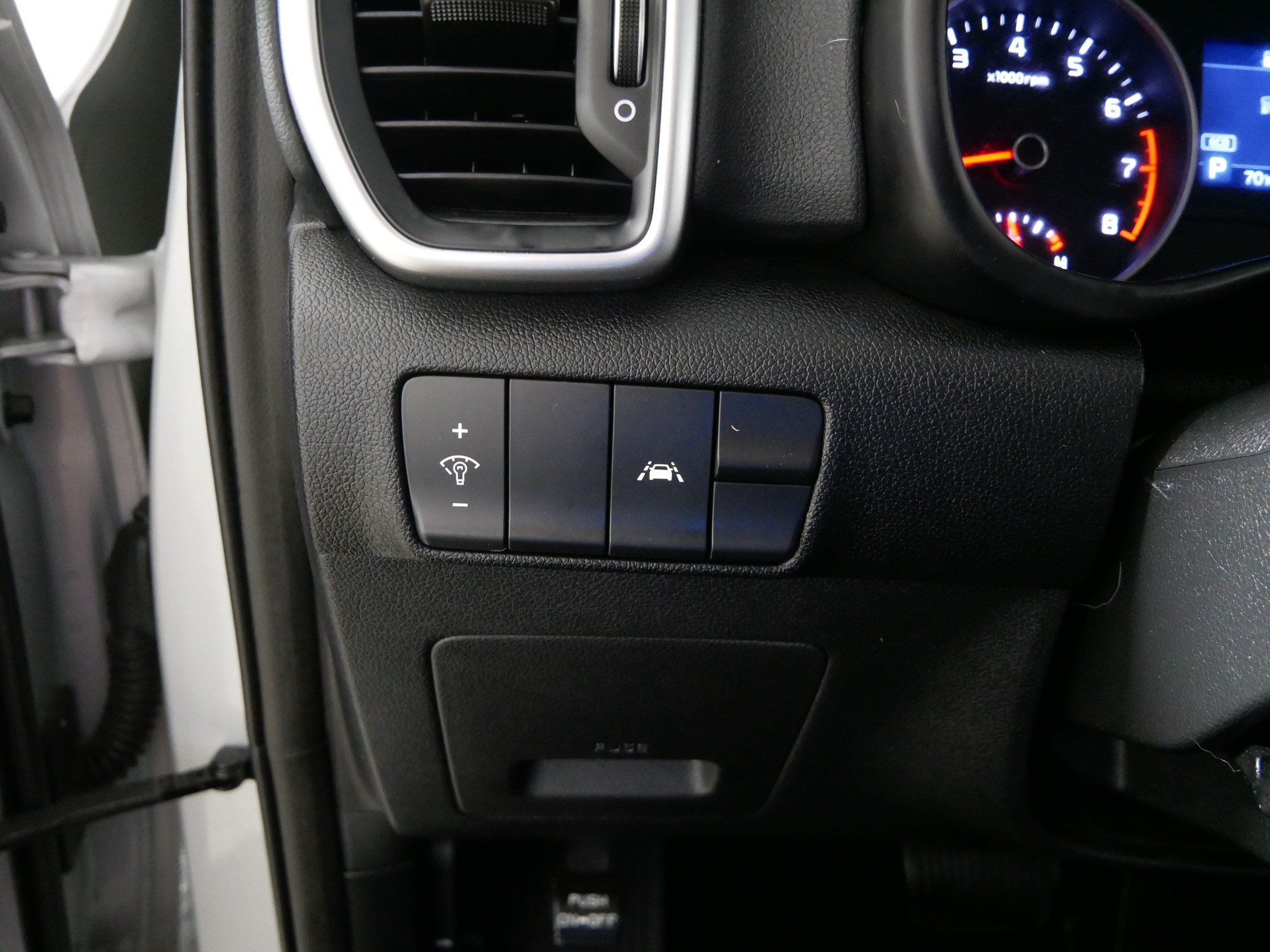 Used 2020 Kia Sportage LX FWD image 26