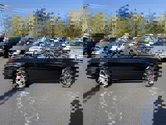 Used 2002 Ford Thunderbird image 3