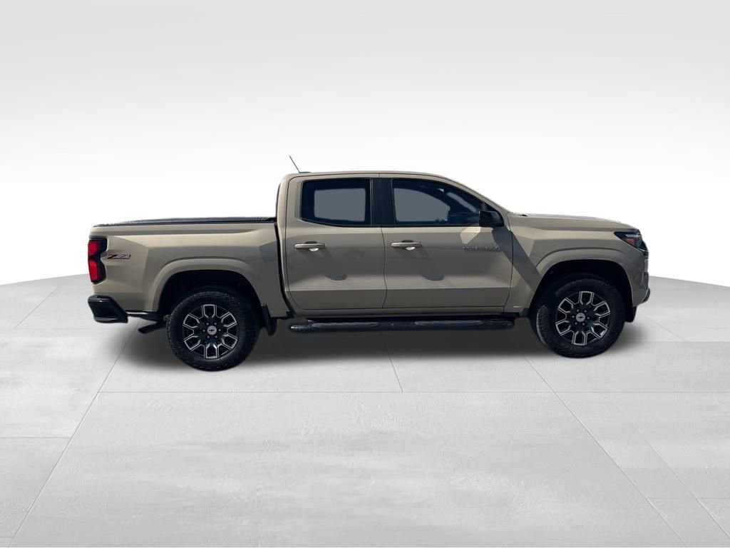 Used 2024 Chevrolet Colorado Z71 w/ Z71 Convenience Package 2 AWD/4WD image 7