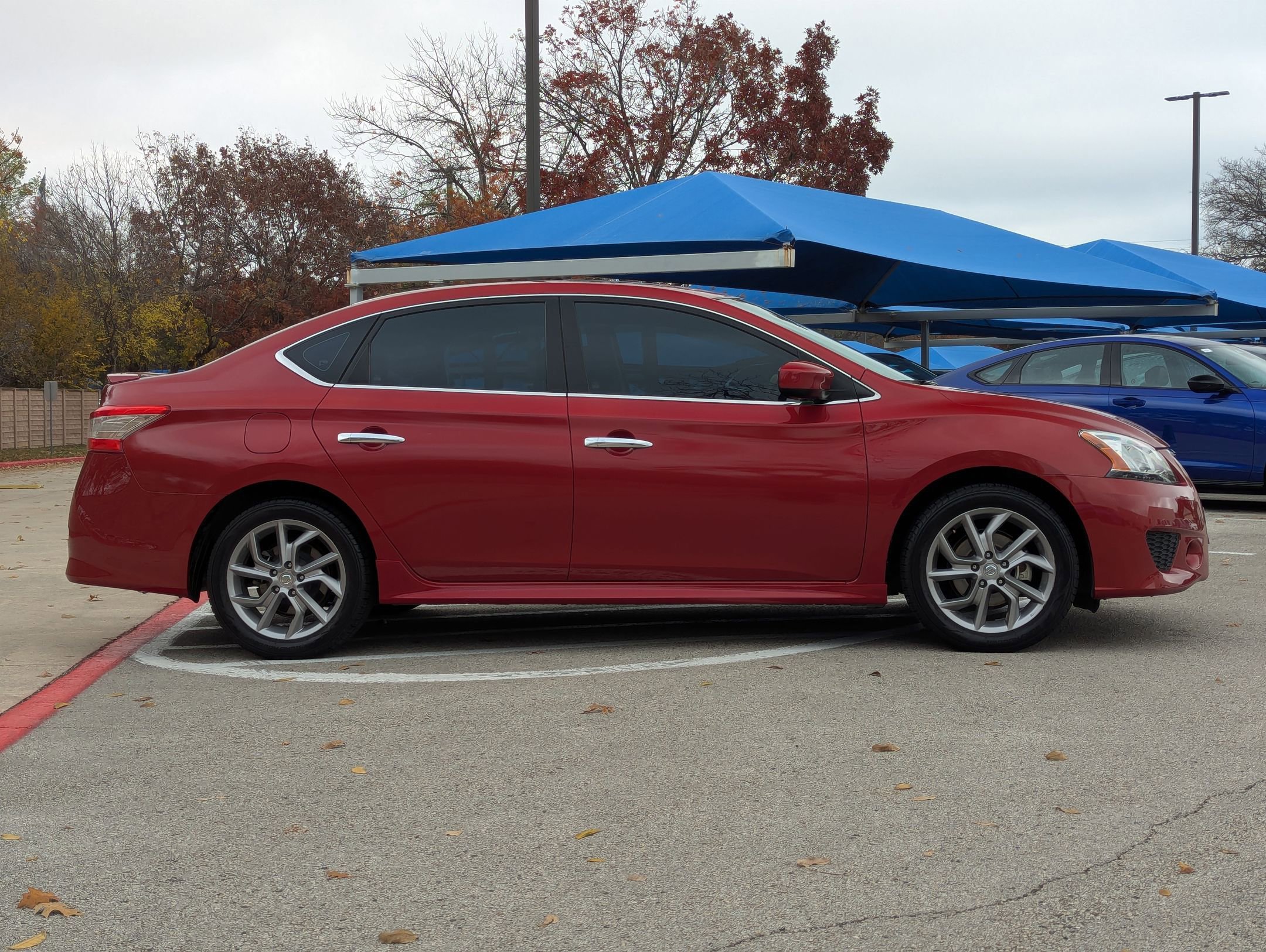 Used 2014 Nissan Sentra SR w/ Premium Package image 3