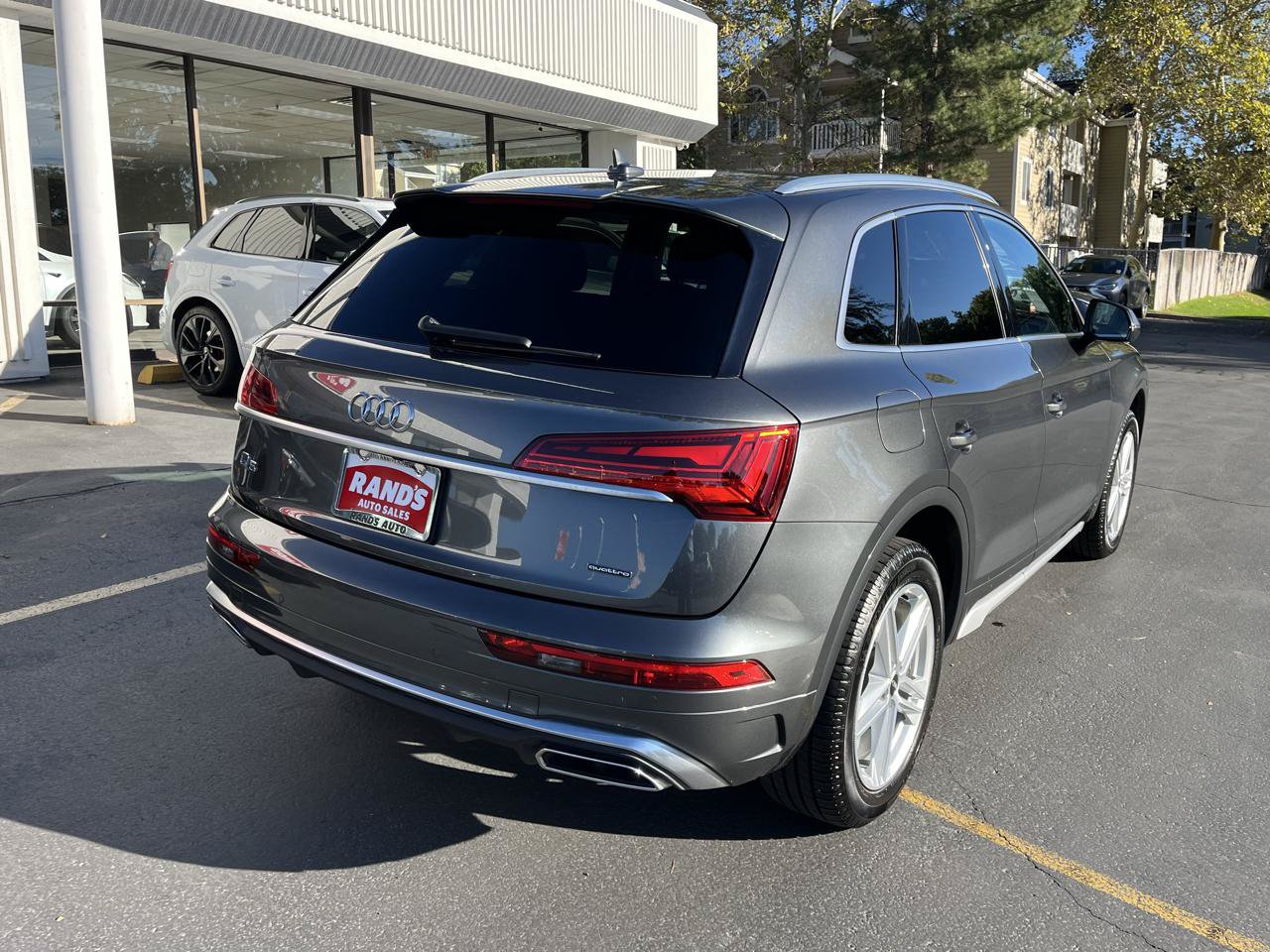Used 2022 Audi Q5 e Premium AWD/4WD image 10